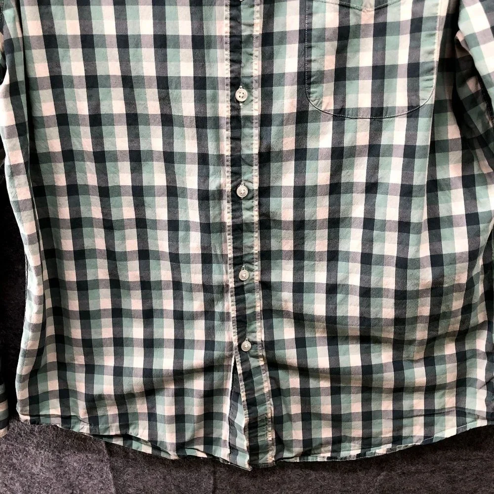 J. Crew Long Sleeve Button Down Shirt Mens‎ L Green Plaid Secret Wash Classic